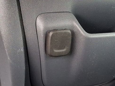 Used 2020 Chevrolet Bolt Premier w/ Infotainment Package image 28