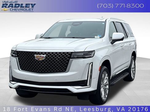 Used 2023 Cadillac Escalade Premium Luxury AWD/4WD image 1