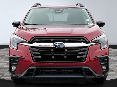 Used 2024 Subaru Ascent Limited w/ Technology Package image 3