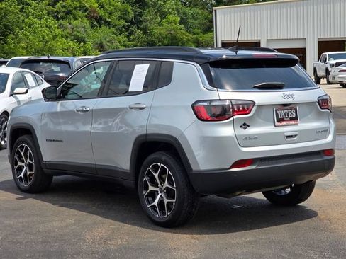 Used 2025 Jeep Compass Limited AWD/4WD image 6