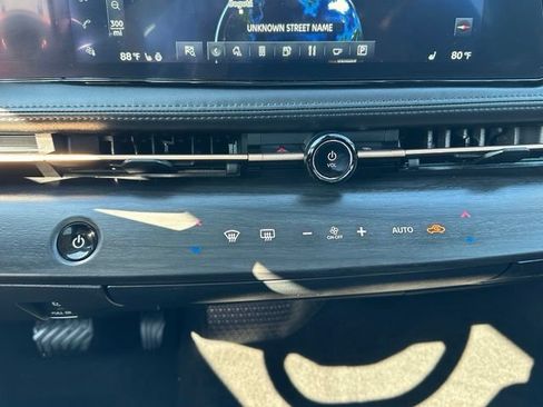 Certified 2024 Nissan Ariya AWD image 36