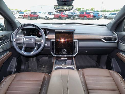 New 2026 GMC Acadia Denali Ultimate w/ LPO, Floor Liner Package FWD image 15