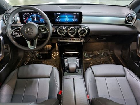 Used 2023 Mercedes-Benz CLA 250 image 16