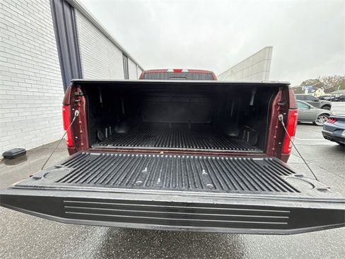 Used 2017 Ford F150 Lariat image 25