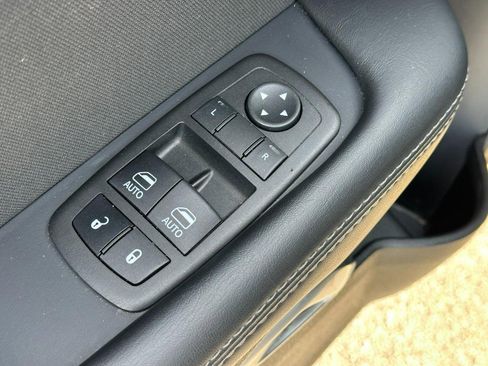 Used 2023 Dodge Challenger R/T w/ Blacktop Package image 13