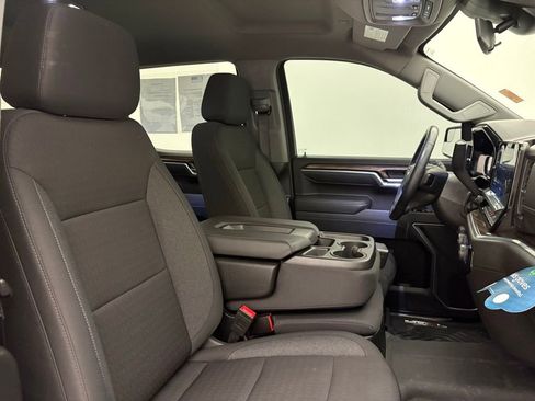 Used 2025 Chevrolet Silverado 1500 LT AWD/4WD image 39