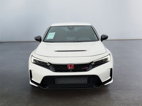 Used 2025 Honda Civic Type R image 8