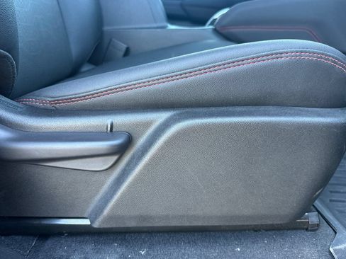 Used 2023 Chevrolet Colorado Z71 w/ Z71 Convenience Package 2 AWD/4WD image 21