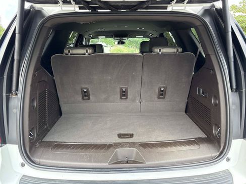 Used 2022 Chevrolet Tahoe LT w/ Luxury Package AWD/4WD image 32