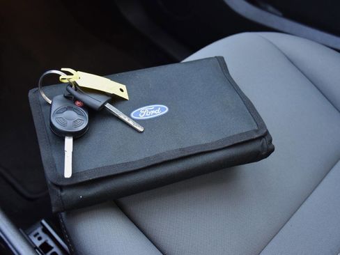 Used 2019 Ford Escape S image 25