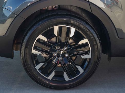 Used 2024 Kia Telluride SX Prestige AWD/4WD image 12