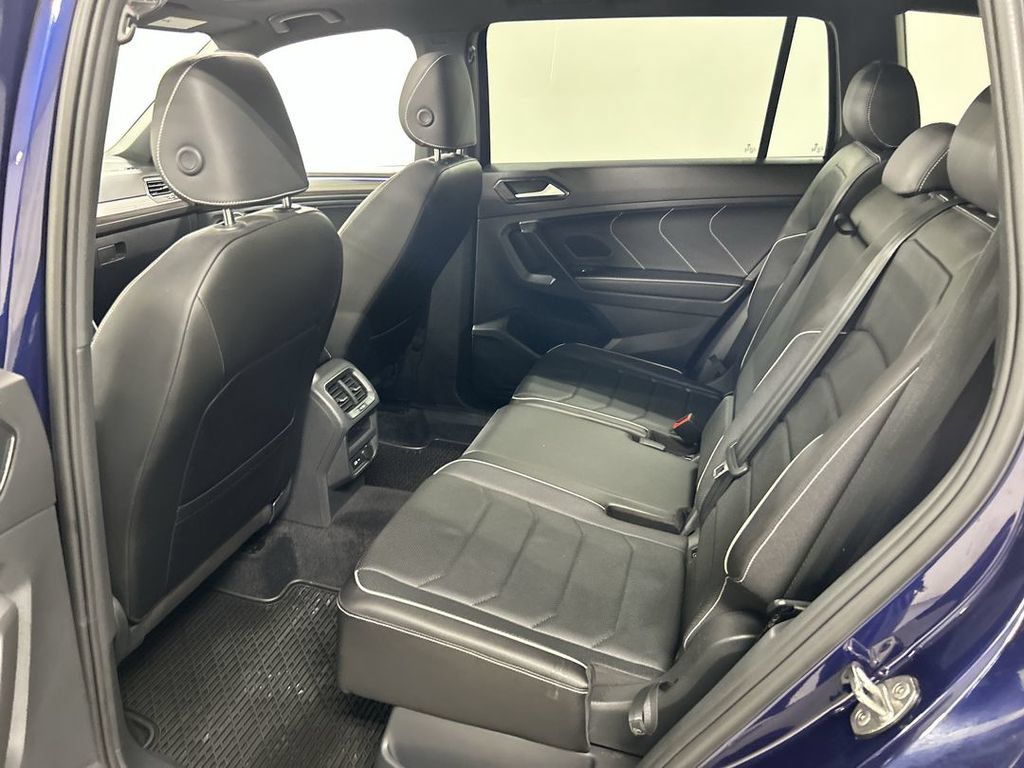 Certified 2023 Volkswagen Tiguan SEL R-Line AWD/4WD image 21