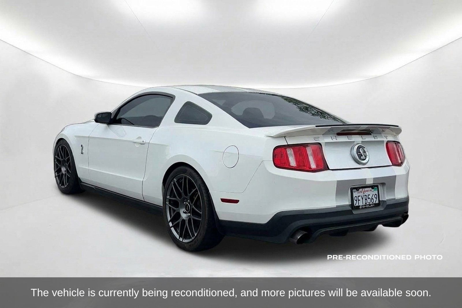 Used 2012 Ford Mustang Shelby GT500 w/ SVT Performance Pkg RWD image 8