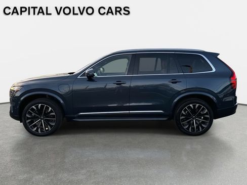 New 2026 Volvo XC90 T8 Ultra image 2