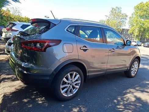 Used 2022 Nissan Rogue Sport SV image 34