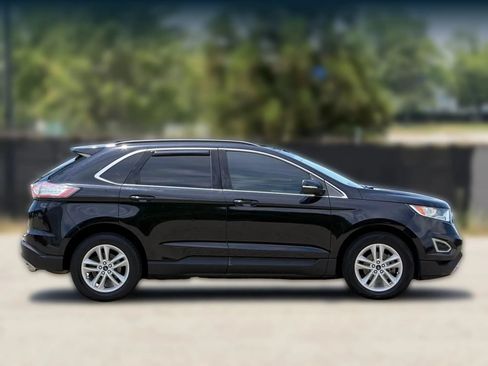 Used 2018 Ford Edge SEL w/ Equipment Group 201A FWD image 7