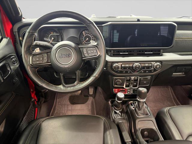 Used 2025 Jeep Wrangler Unlimited Rubicon 392 AWD/4WD image 13