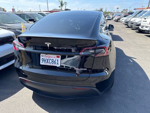 Used 2023 Tesla Model Y Performance AWD/4WD image 18