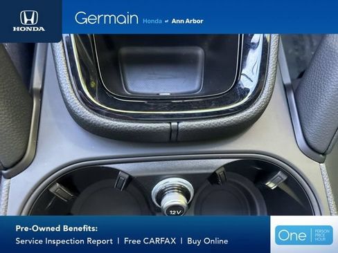 Used 2024 Porsche Cayenne AWD/4WD image 31