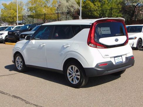 Used 2021 Kia Soul LX FWD image 6