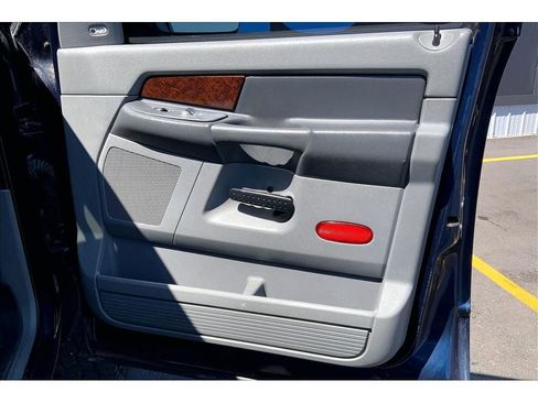 Used 2009 Dodge Ram 2500 Truck Laramie AWD/4WD image 24