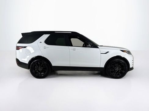 Used 2026 Land Rover Discovery Limited Edition image 6