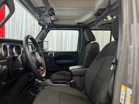 Used 2019 Jeep Wrangler Unlimited Sport S AWD/4WD image 12