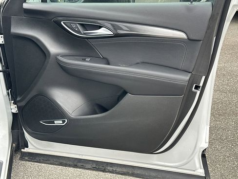 Certified 2025 Buick Envision Preferred AWD/4WD image 14