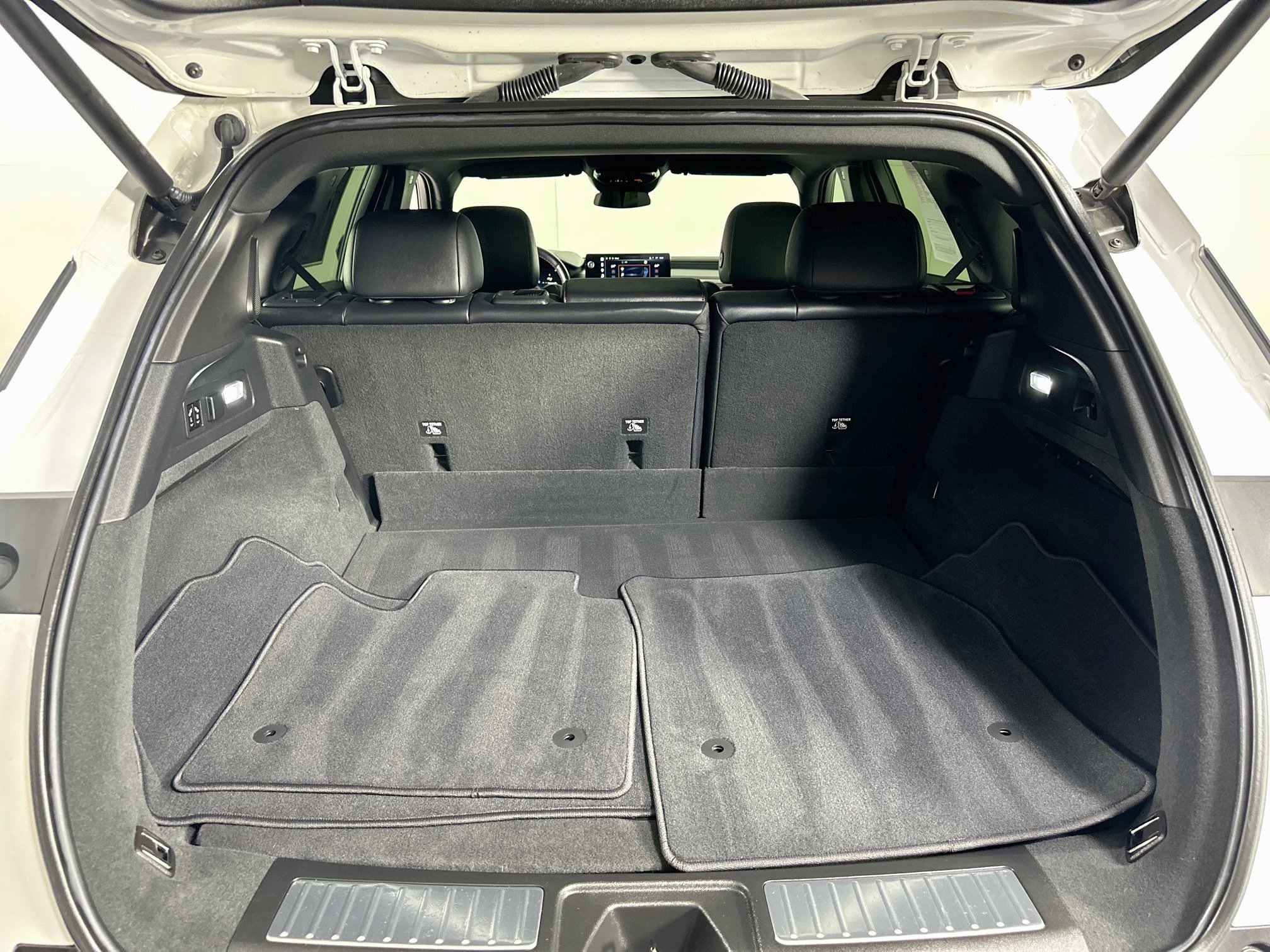 Used 2024 Acura ZDX A-Spec RWD image 28