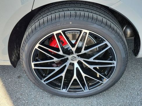 New 2026 Porsche Macan S image 11