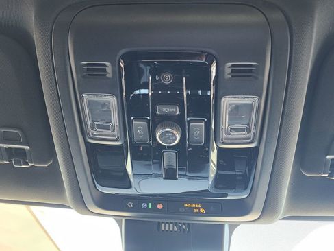 New 2026 GMC Yukon XL Elevation image 39