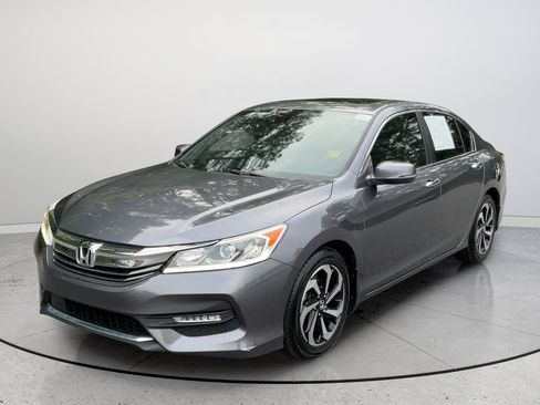 Used 2017 Honda Accord EX-L image 4