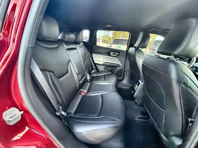 Used 2025 Jeep Compass Limited AWD/4WD image 27