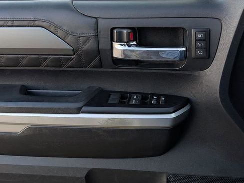 Used 2015 Toyota Tundra Platinum image 27