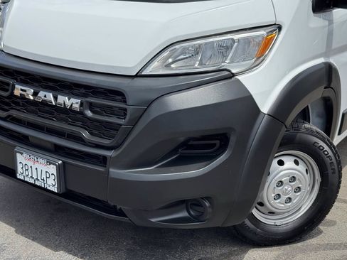 Used 2023 RAM ProMaster 2500 FWD image 3