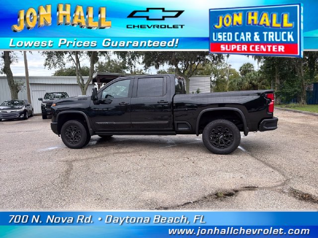 Used 2024 Chevrolet Silverado 3500 High Country w/ Technology Package AWD/4WD image 5