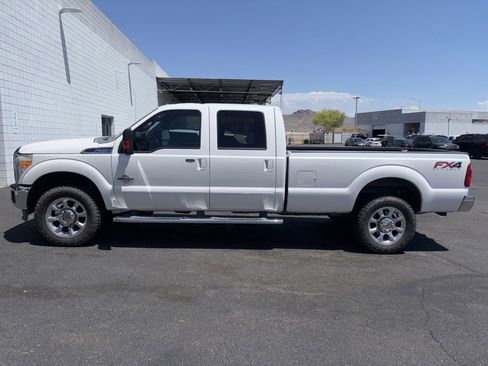 Used 2015 Ford F350 Lariat w/ Lariat Interior Package AWD/4WD image 2