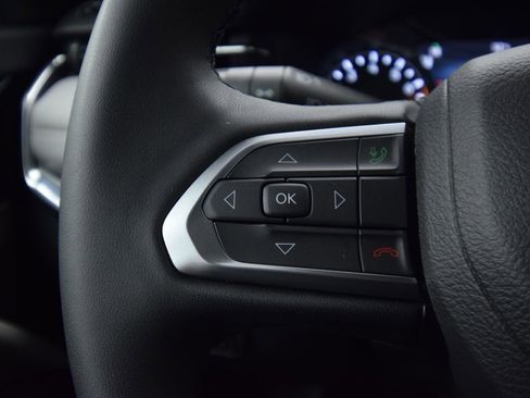 Used 2024 Jeep Compass Limited image 36