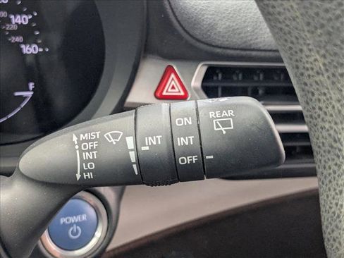 Used 2022 Toyota Sienna LE image 7