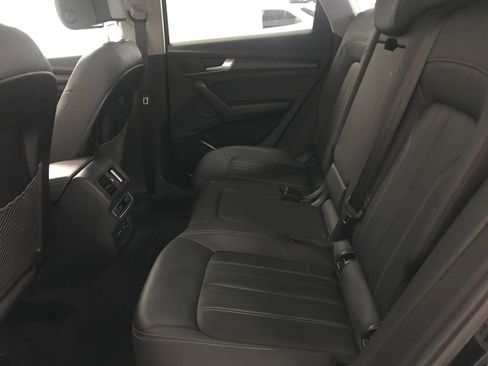 Used 2023 Audi Q5 2.0T Premium w/ Convenience Package image 10