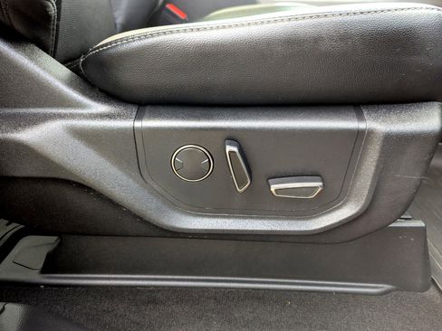 Used 2018 Ford F150 Raptor w/ Equipment Group 802A Luxury image 51