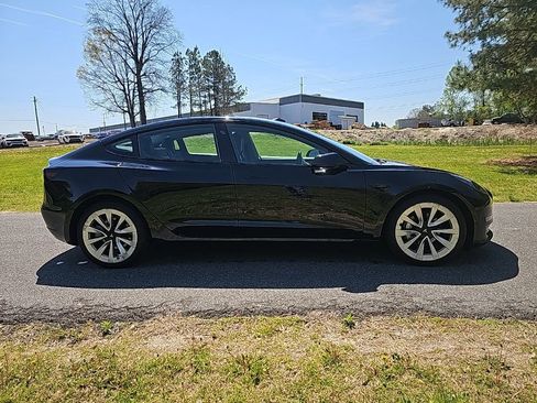 Used 2023 Tesla Model 3 Standard Range RWD image 4