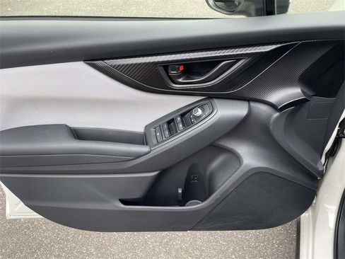 Used 2023 Subaru Crosstrek 2.0i Premium image 14