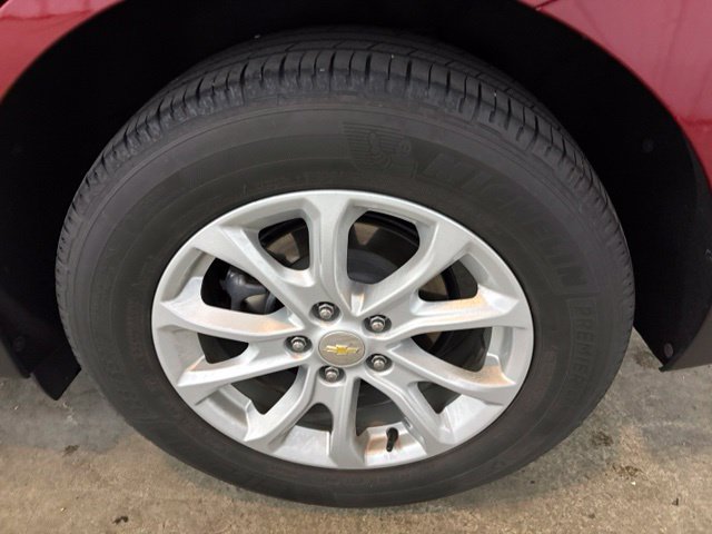 Used 2019 Chevrolet Equinox LT FWD image 8