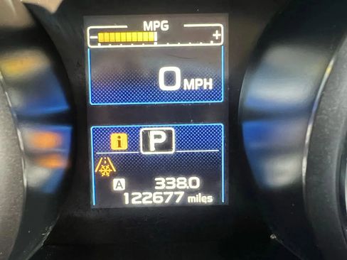 Used 2016 Subaru Legacy 2.5i Limited image 12