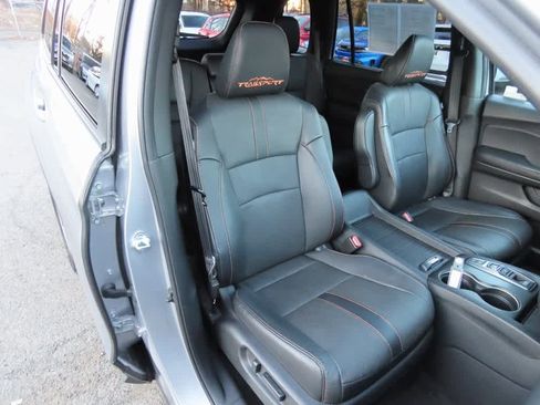 Certified 2023 Honda Passport TrailSport image 16
