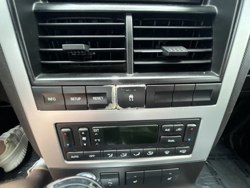 Used 2007 Mercury Mountaineer Premier image 31