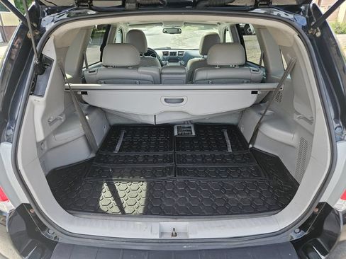 Used 2012 Toyota Highlander SE w/ Tow Pkg AWD/4WD image 28
