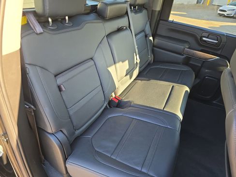 Used 2022 GMC Sierra 3500 Denali image 11