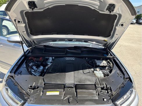 Used 2018 Audi Q7 3.0T Premium AWD/4WD image 50